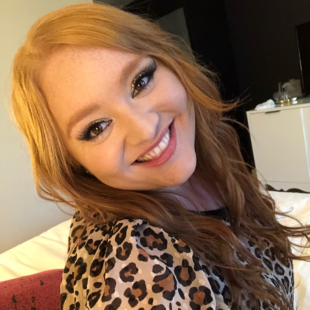 Meet your Posher, Courtney